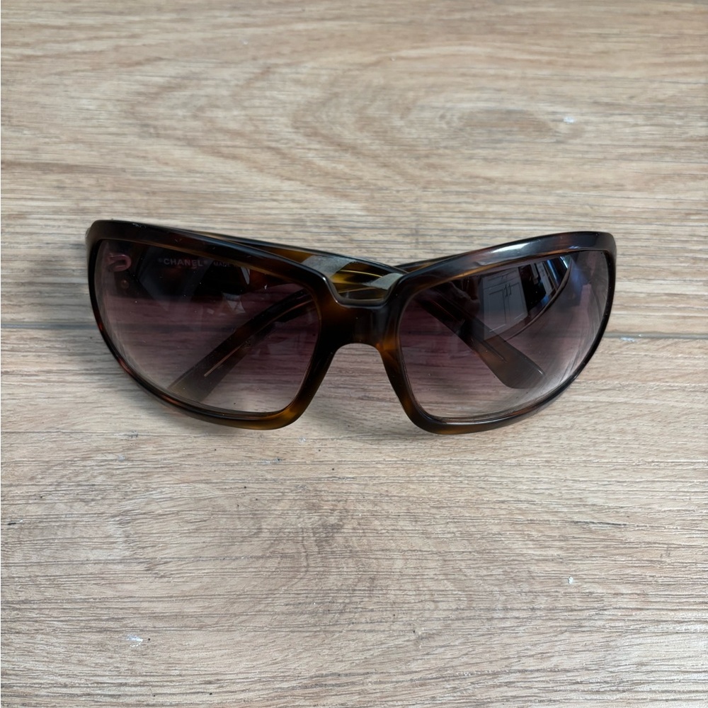 Vintage CHANEL Brown Sunglasses